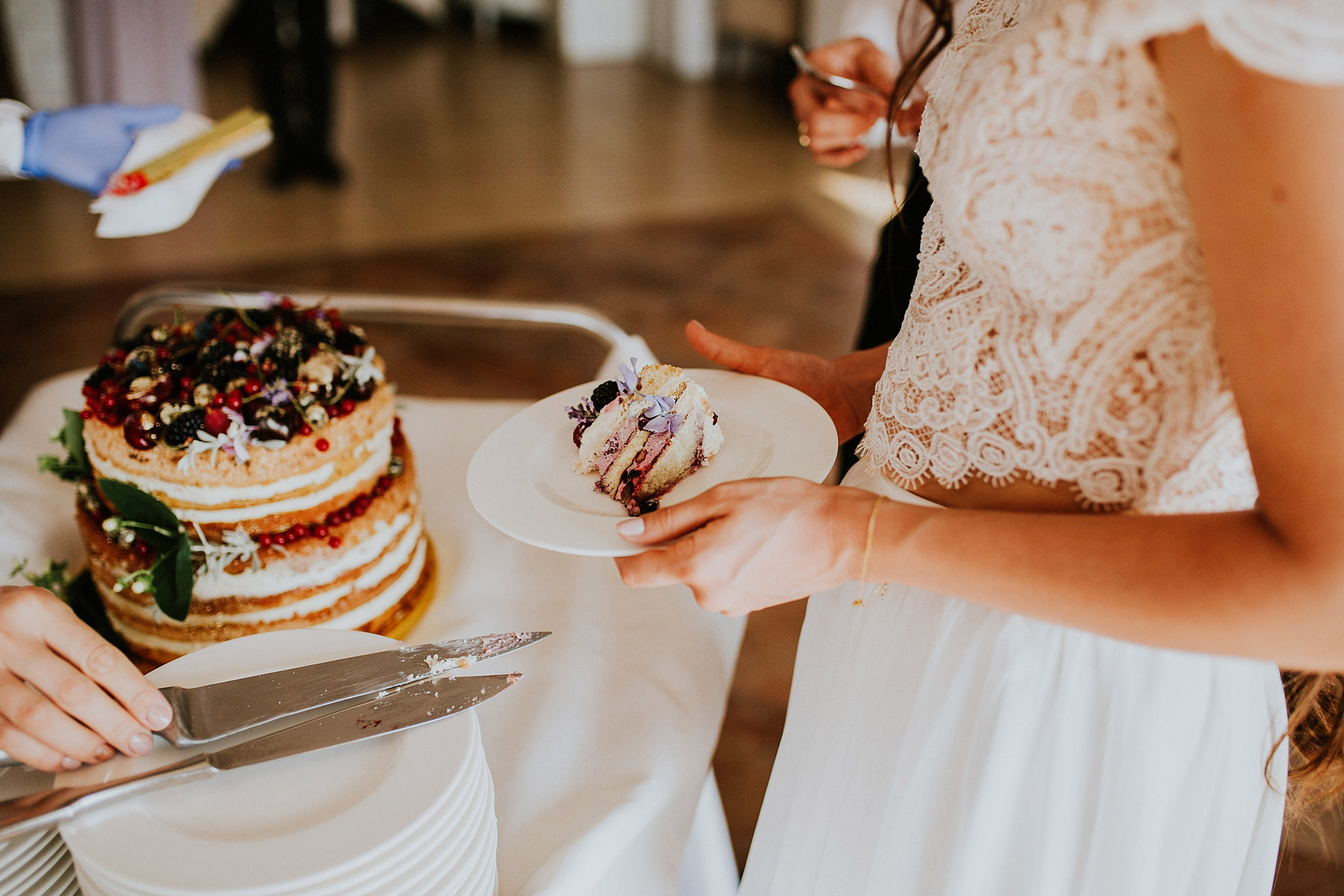 tort weselny wedding cake