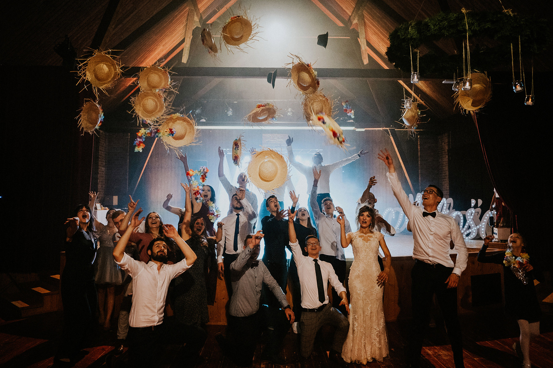 Wedding in the barn – Stodola Centrum Paderewskiego Kasna Dolna