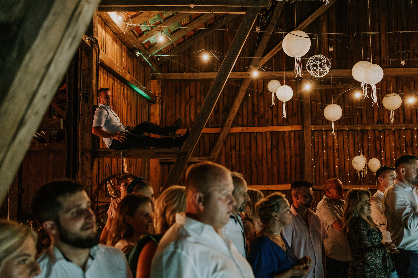 105 folwark wiazy wesele w stodole krakow karol nycz fotograf slubny krakow