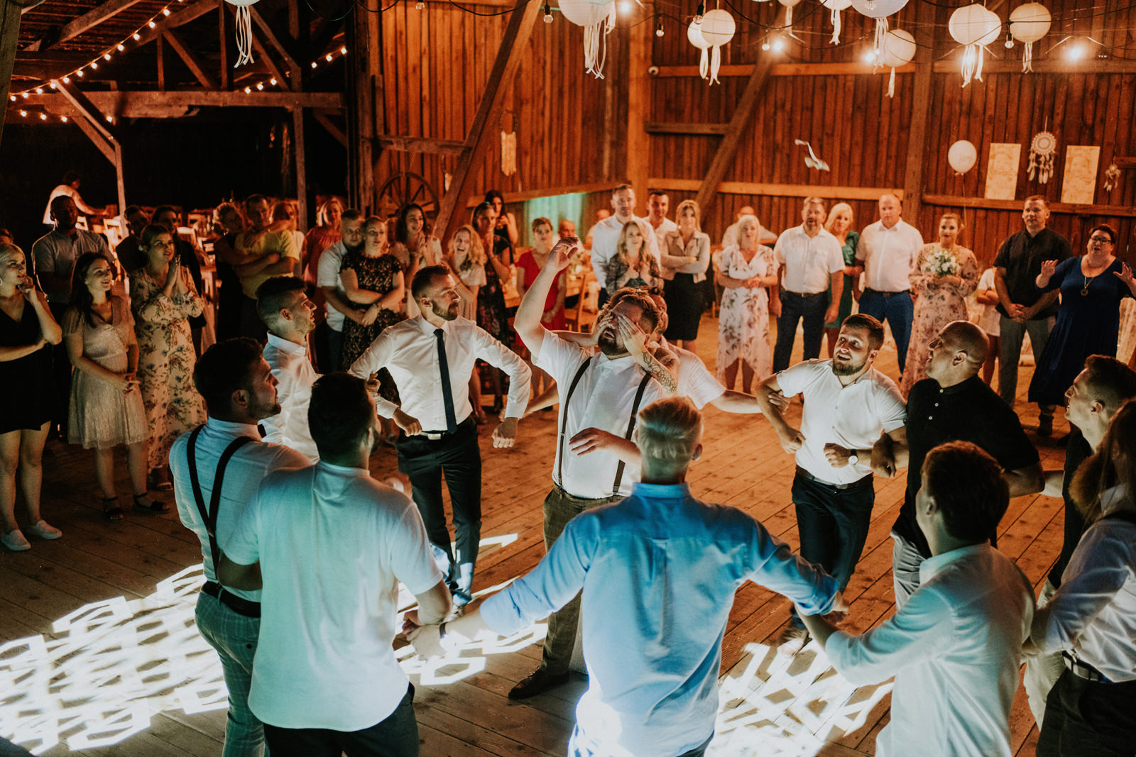 120 folwark wiazy wesele w stodole krakow karol nycz fotograf slubny krakow