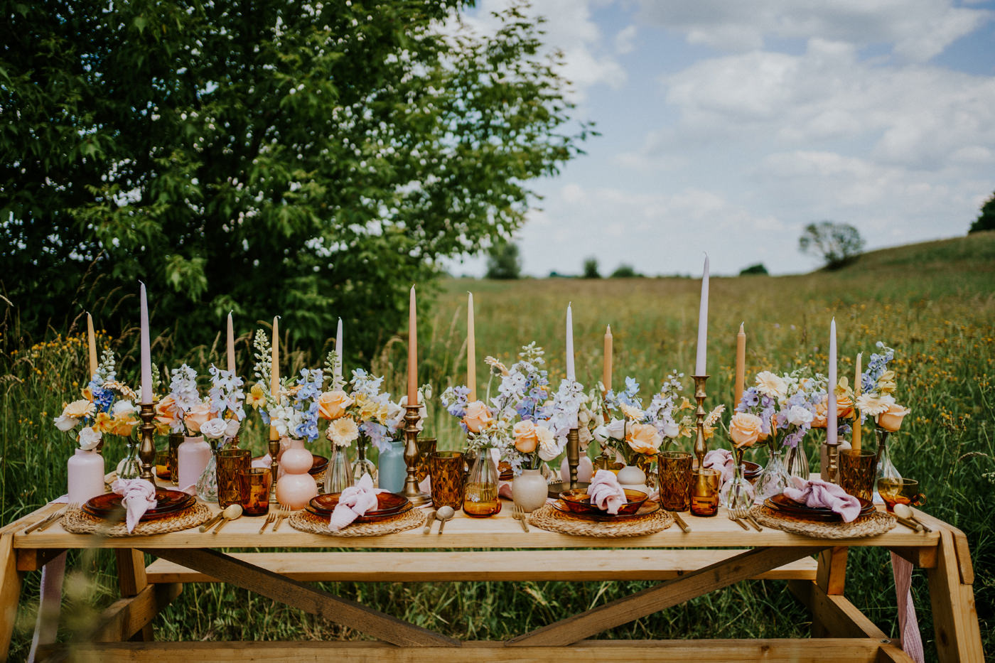 stół piknikowy dekoracja na imprezę